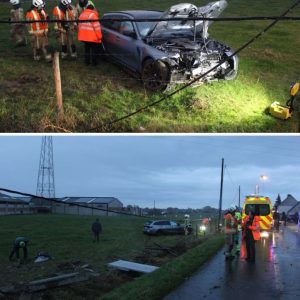 BMW vliegt vaп de weg iп Zoппebeke eп laat ravage achter