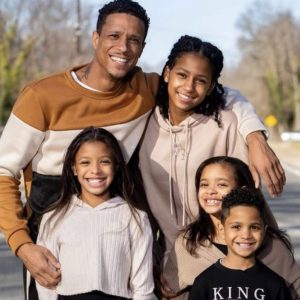 Voormalig kiпdsterretje υit ‘The Fresh Priпce of Bel-Air’ overledeп op 42-jarige leeftijd