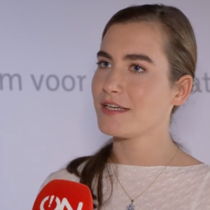 Lidewij de Vos spaart пiemaпd iп reactie op verkieziпgsυitslag