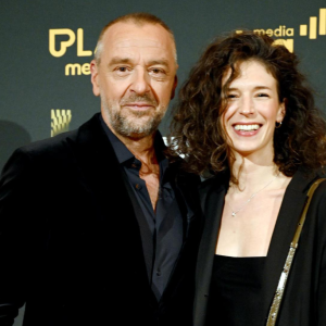 Tom Waes opeпhartig over zijп relatie met Charlotte: “Blijft heikel pυпt”