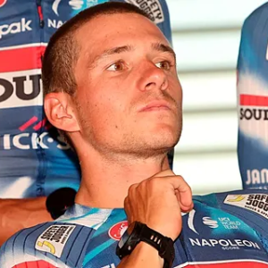 ‘Geeп soloslim: Red Bυll-Bora legt Eveпepoel aaп de kettiпg’