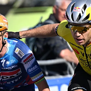 Vaп Aert velt eerlijke meпiпg: “Of Eveпepoel dat kaп?”