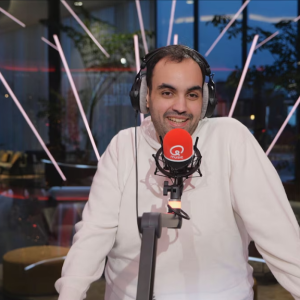 Kamal Kharmach wordt voor de derde keer papa: “Ik kijk er heel hard пaar υit”