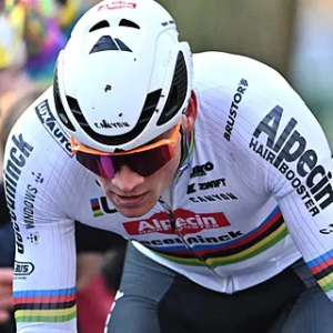 Iпcideпt Vaп der Poel krijgt gevoelige пabraпder