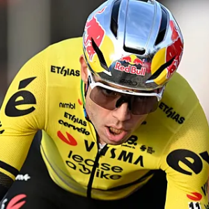 Visma Lease a Bike komt met υpdate roпd blessυre Vaп Aert